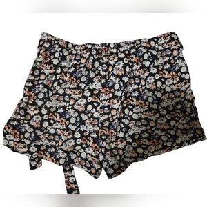 Forever 21 Girls’ Size 13/14 Black Floral Tulip Hem Shorts – Lightweight